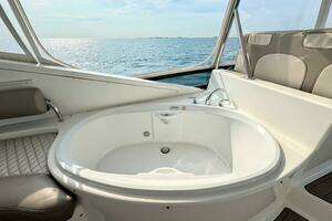 2005 Neptunus 62 Flybridge thumbnail 34