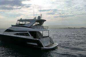 2005 Neptunus 62 Flybridge thumbnail 64