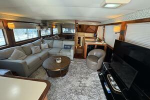 1985 Hatteras 60 Enclosed Bridge