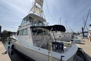 1985 Hatteras 60 Enclosed Bridge