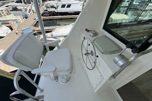 1985 Hatteras 60 Enclosed Bridge