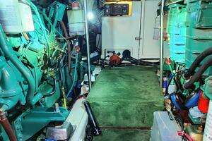 1988 Vantare 44 Aft Cabin thumbnail 28
