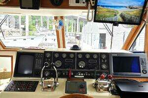 1988 Vantare 44 Aft Cabin thumbnail 23