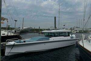 37-ft-Axopar-2024-37 XC Cross Cabin-O Sea D -Newport  Rhode Island United States yacht for sale