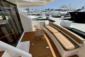 2000 Viking Princess 52 Flybridge thumbnail 15