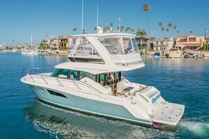 CHAPTER THREE 44ft Tiara Yachts Yacht For Sale