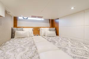 CHAPTER THREE 44ft Tiara Yachts Yacht For Sale