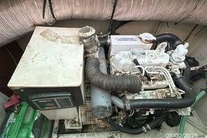 46' Beneteau generator