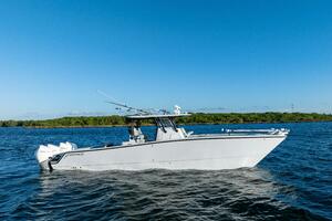 37ft Freeman Yacht For Sale