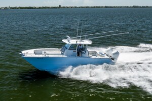 35ft Freeman Yacht For Sale