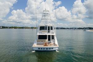 2007 68 Hatteras 68 Enclosed Bridge REFUGE Exterior Profile
