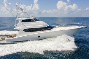 2007 68 Hatteras 68 Enclosed Bridge REFUGE Running Profile (