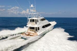 2007 68 Hatteras 68 Enclosed Bridge REFUGE Running Profile (