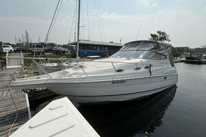 28ft Regal Yacht For Sale