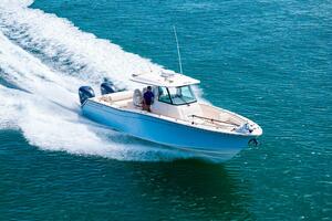2022 Grady-White 336 Canyon - Starboard 3/4 Bow