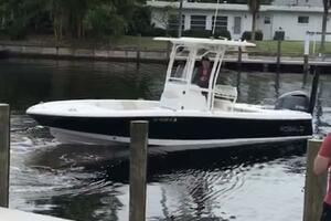 25ft Robalo Yacht For Sale
