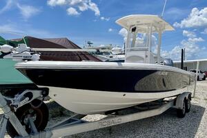 25ft Robalo Yacht For Sale