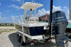 25ft Robalo Yacht For Sale