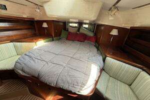 1999 Bavaria Ocean 42 thumbnail 27
