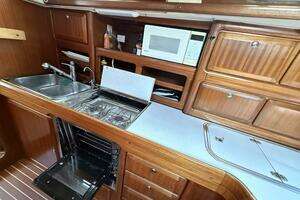 1999 Bavaria Ocean 42 thumbnail 24