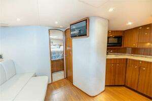 2018 Viking 44 Open thumbnail 7