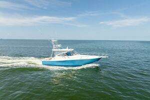 2018 Viking 44 Open thumbnail 39