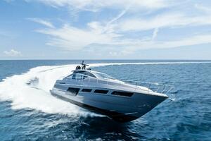 2024 Pershing 6X