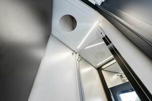 2024 Pershing 6X VIP Shower
