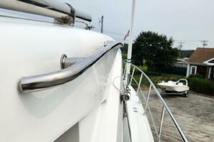 42FT (13M) CRUISERS YACHTS