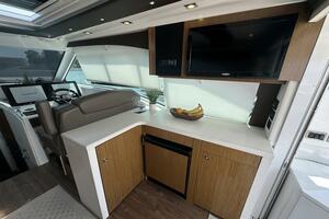 42FT (13M) CRUISERS YACHTS