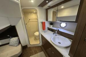 42FT (13M) CRUISERS YACHTS