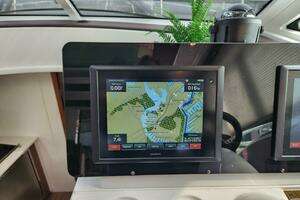 2016 Cruisers Yachts Cantius thumbnail 31