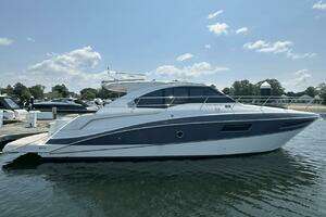 2016 Cruisers Yachts Cantius thumbnail 6