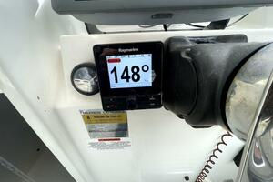 25ft Aquasport Yacht For Sale