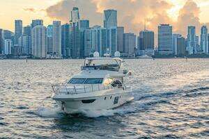 2012 Azimut Evolution thumbnail 2