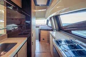 2012 Azimut Evolution thumbnail 68