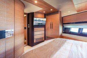 2012 Azimut Evolution thumbnail 42