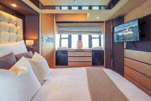2012 Azimut Evolution thumbnail 50