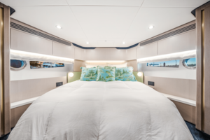 60ft Azimut Yacht For Sale