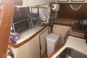 Galley W Microwave