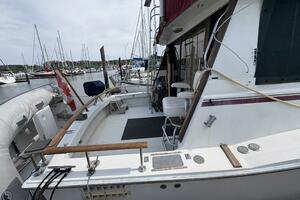 32ft Trojan Yacht For Sale