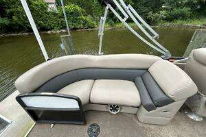2013 Premier 250 S-Series thumbnail 7