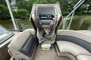 2013 Premier 250 S-Series thumbnail 18