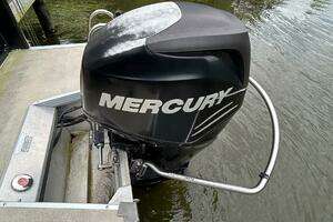 2013 Premier 250 S-Series thumbnail 25