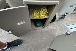 2013 Premier 250 S-Series thumbnail 16