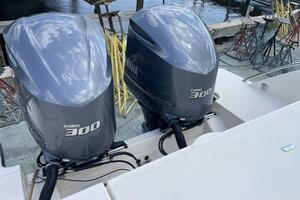Rennie 32ft Grady White Yacht For Sale
