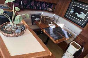 1988 Viking Motor Yacht thumbnail 19