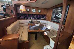 1988 Viking Motor Yacht thumbnail 20