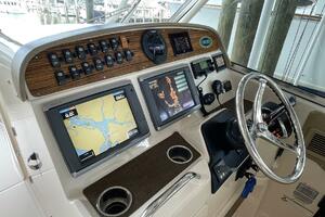 33ft Grady White Yacht For Sale