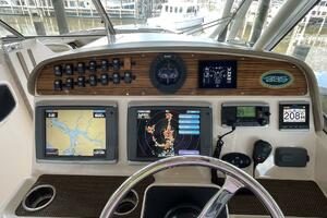 33ft Grady White Yacht For Sale